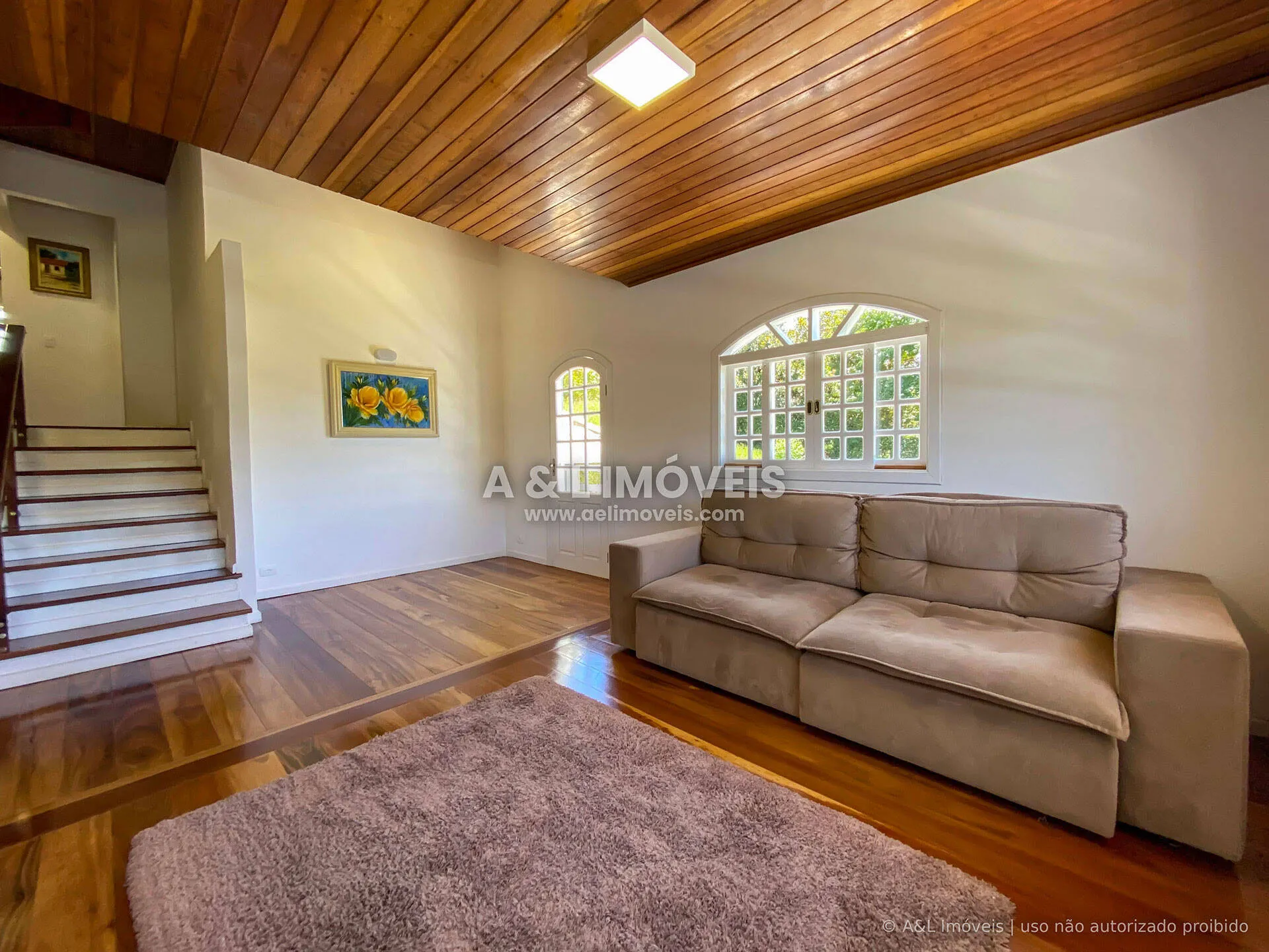 Imagem Casa no Condomínio Iporanga em Campos do Jordão, 5 dormitórios