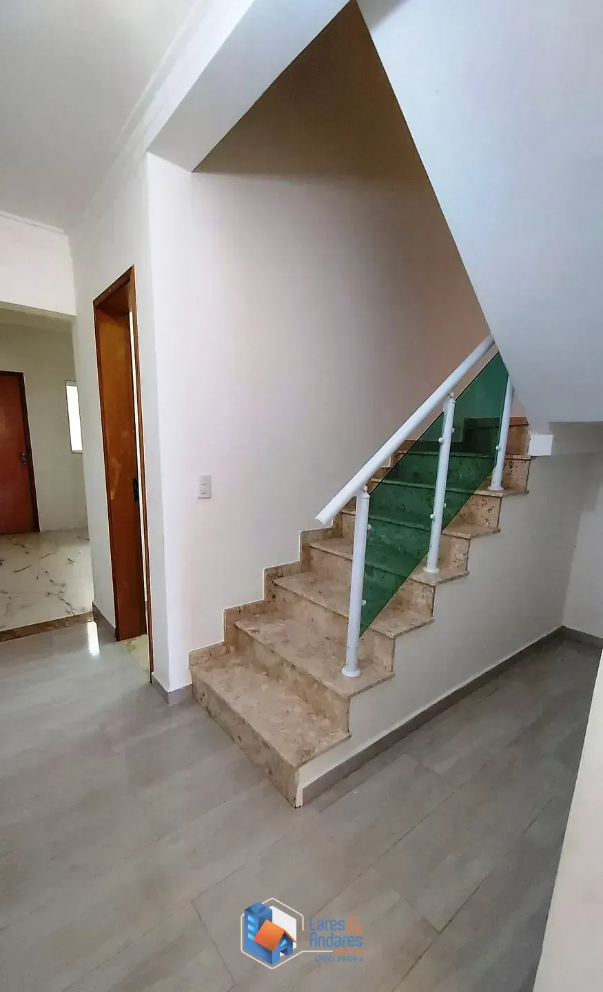 Imagem Sobrado para venda em Vila Buenos Aires com 3 quartos, sendo 3 suítes, 150m²