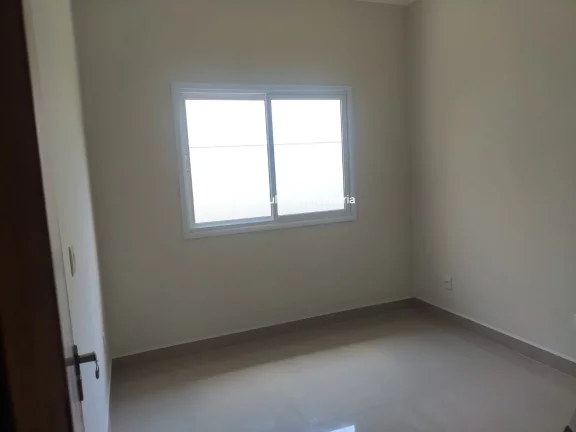Imagem Casa t?(C)rrea no condomínio Residencial Viena