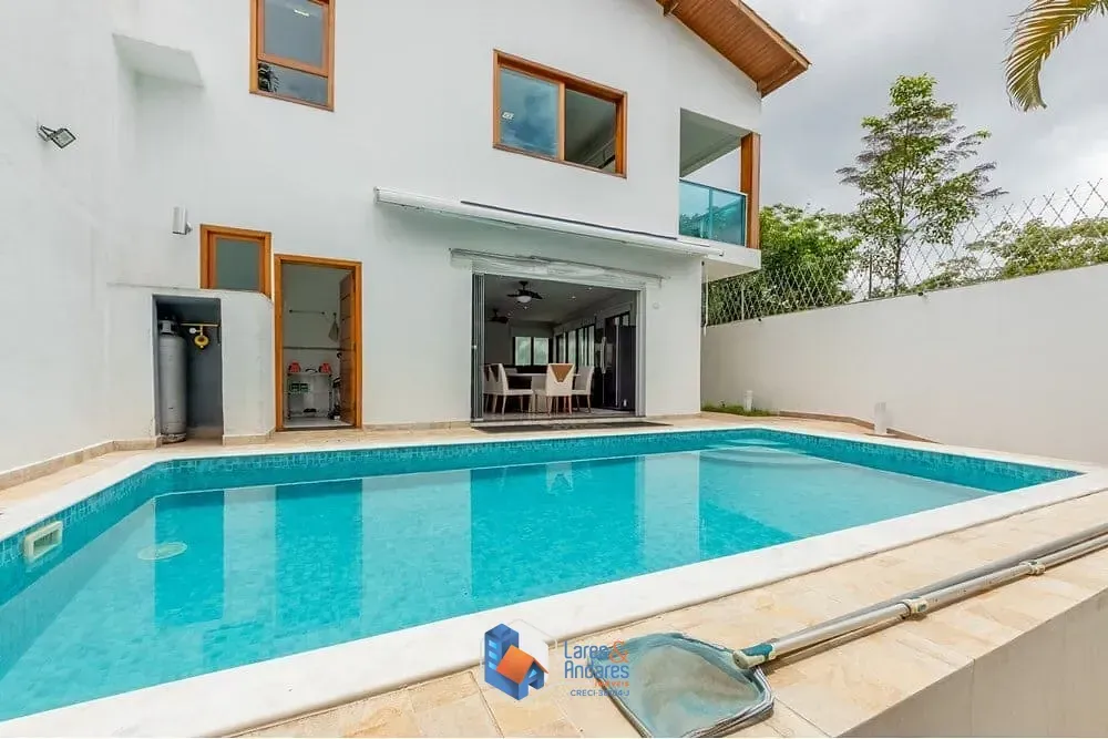 Imagem Casa à venda 3 Quartos 1 Suite 3 Vagas 247M² Guarapiranga São Paulo - SP