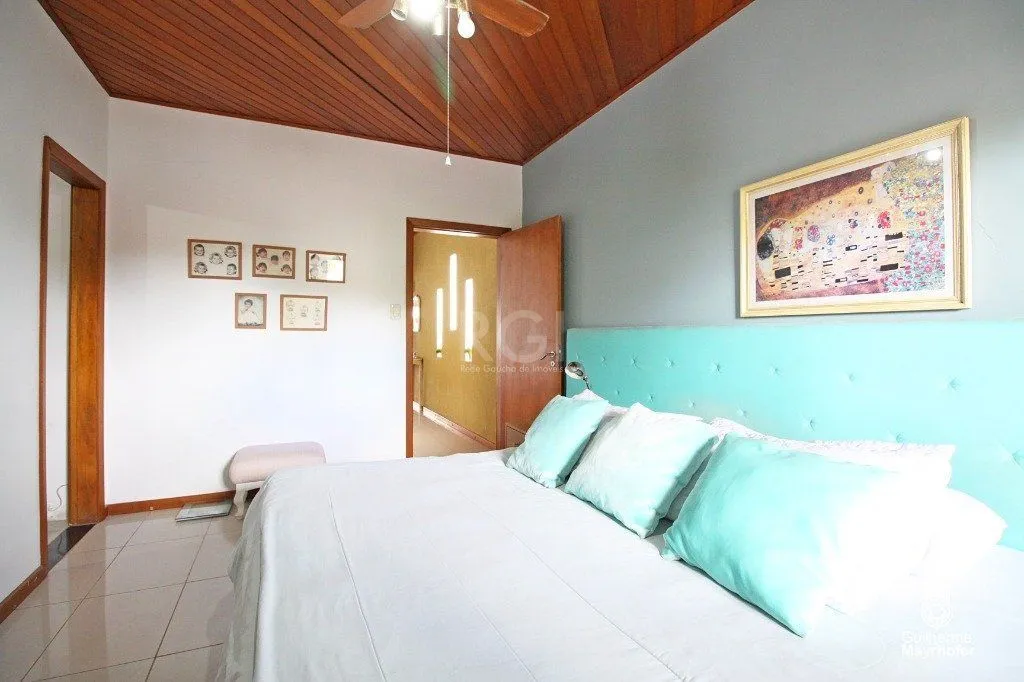 Imagem Casa para Venda - 151.36m², 3 dormitórios, sendo 1 suites, 2 vagas - Partenon