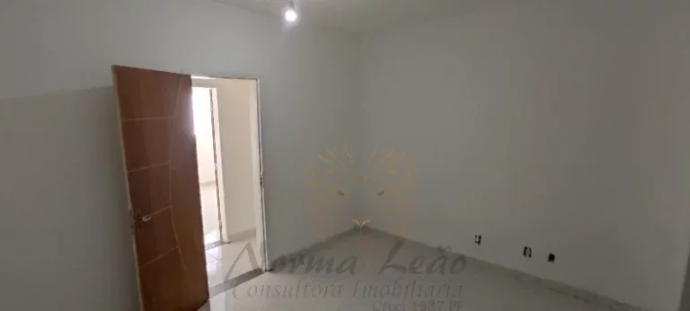 Imagem Casa térrea com piscina na Coroa do Meio, Aracaju/SE. Ideal para Escritórios, Clínicas e afins.