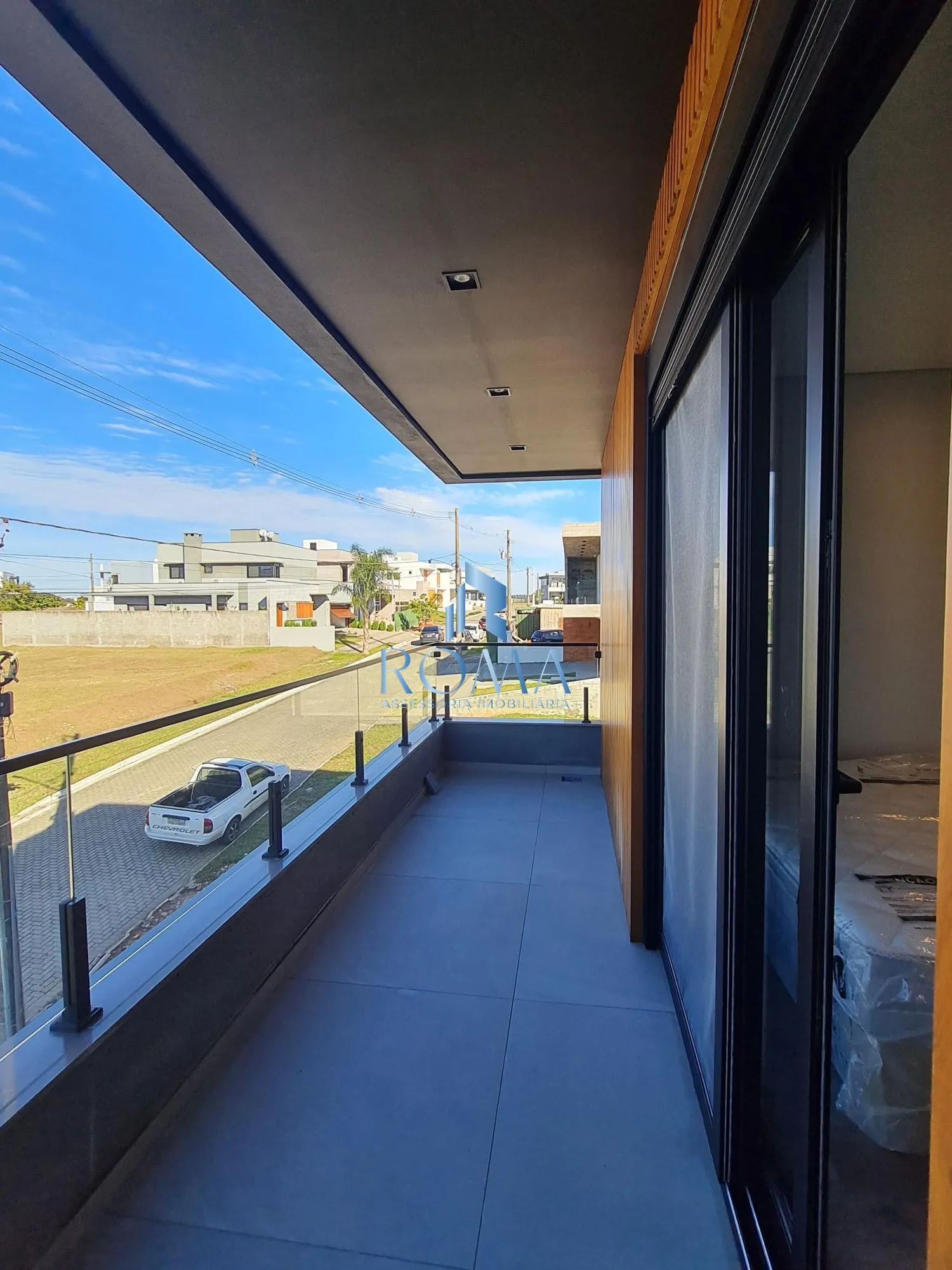 Imagem Casa de Alto Padrão no Condomínio Viareggio | 4 Suítes em Camobi, Santa Maria
