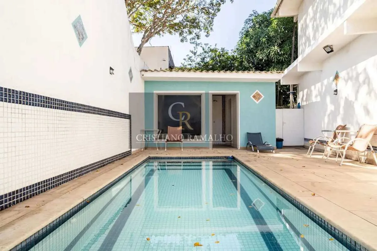 Imagem Flat à venda em Cabo Frio, Passagem, com 2 quartos