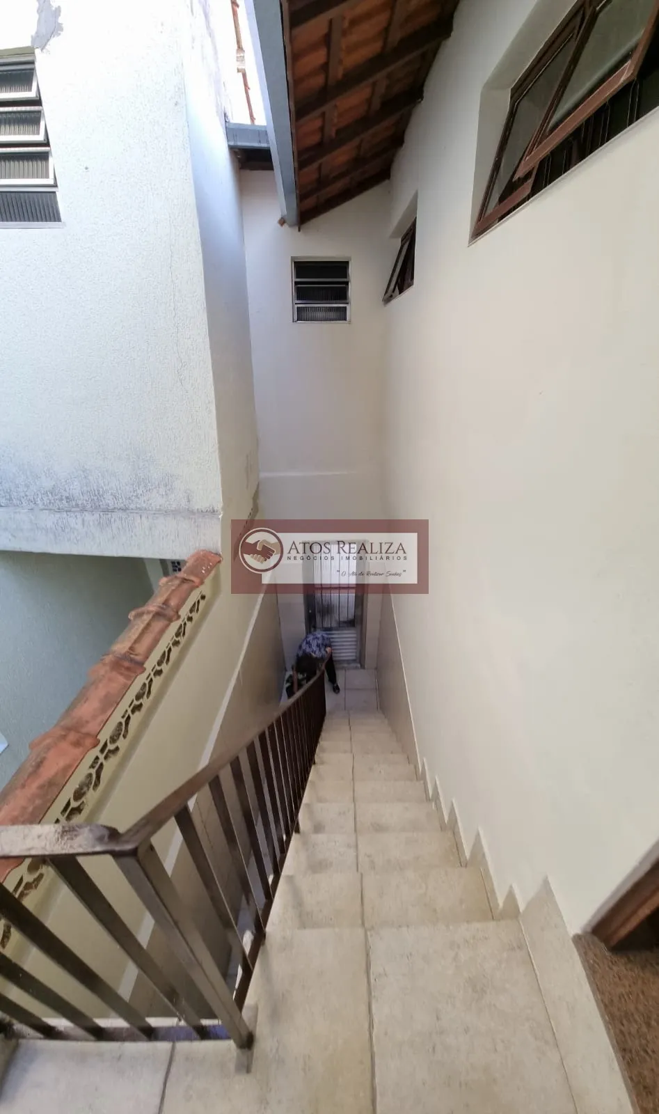 Imagem Sobrado à venda em Jardim Santa Cruz - São Paulo com 220M², 4 dormitórios e 3 banheiros por R$ 690.000,00