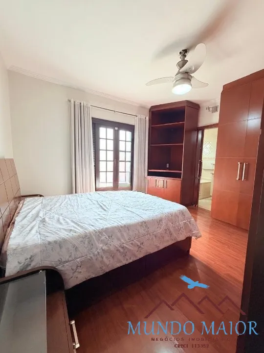 Imagem OPORTUNIDADE ÚNICA! SOBRADO 280M² PRONTO PARA MORAR - 3 SUÍTES + ESCRITÓRIO