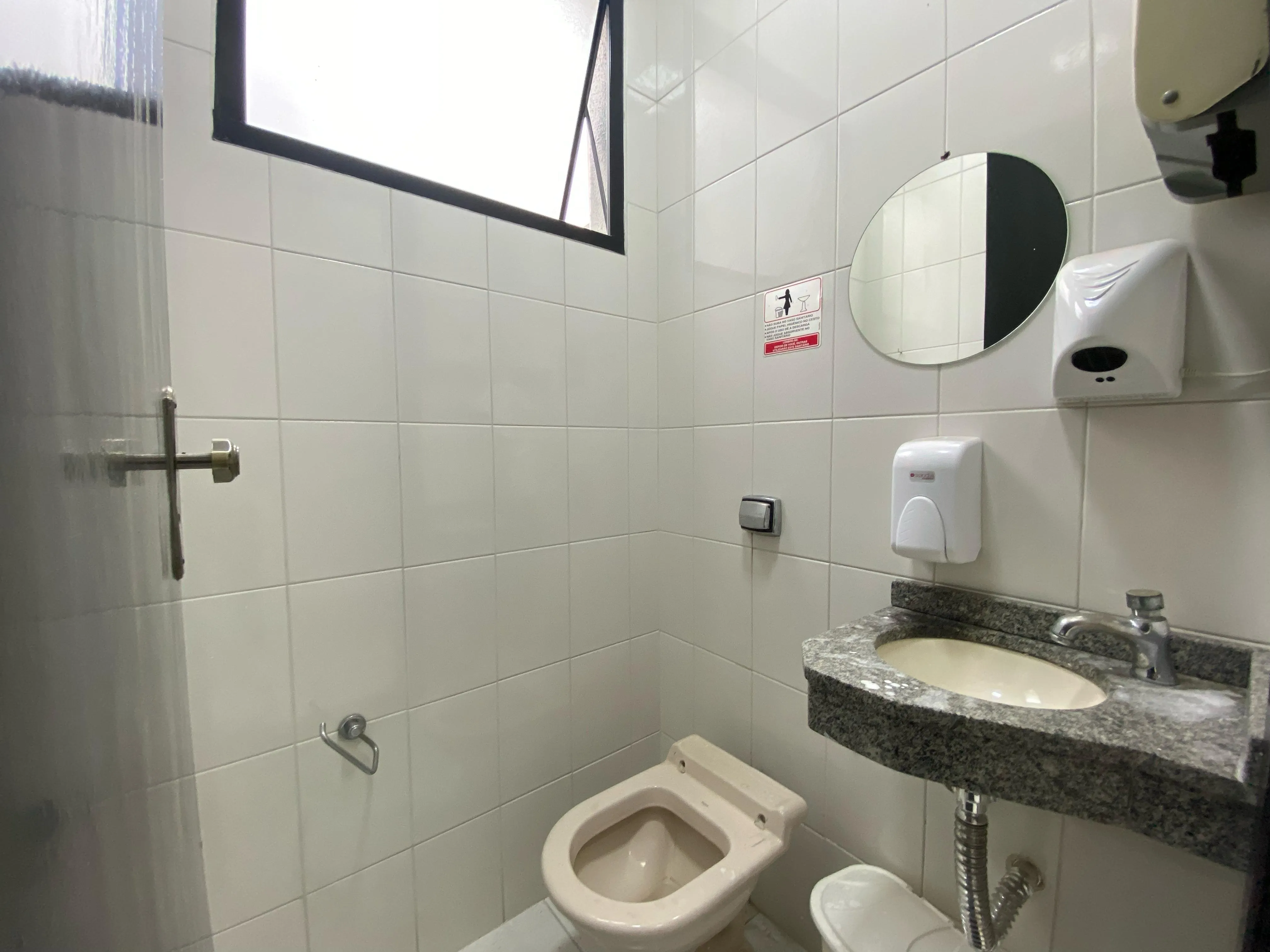 Imagem Oportunidade, Compra ou Locação de Prédio Comercial na Av. São Paulo à 3min. do Centro
