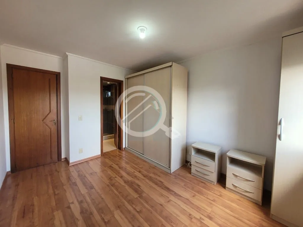 Imagem Apartamento semimobiliado de 75 m², 2 dormitórios sendo 1 suíte e 2 vagas de garagem no bairro Pe...