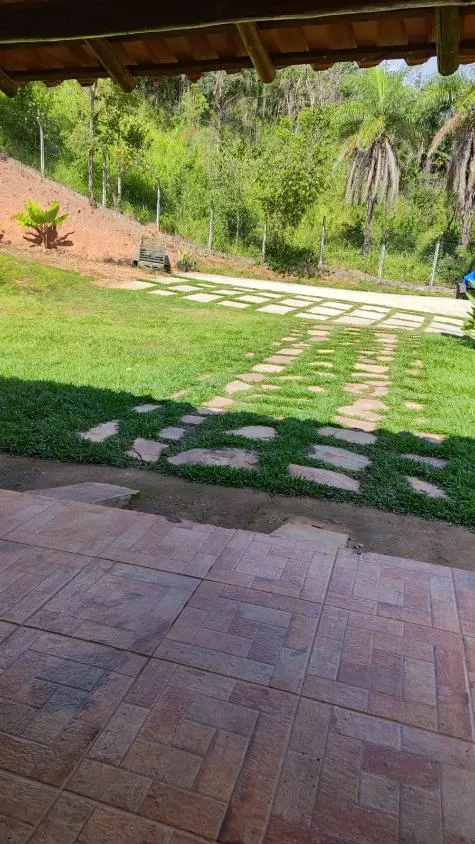 Imagem Linda chácara à venda em Contagem/MG com 2.400 m² em condomínio fechado
