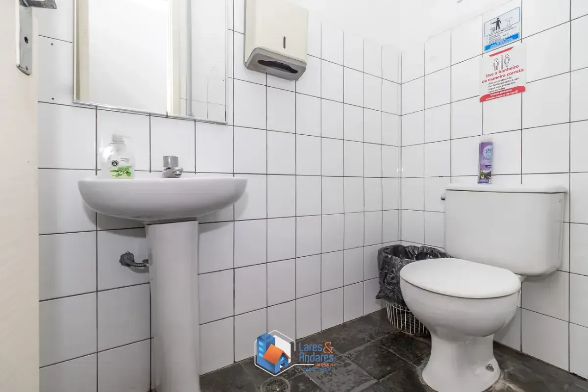 Imagem Casa comercial para venda em Água Branca, 436m²