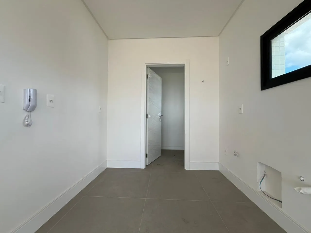 Imagem Apartamento com vista para o mar à venda com 137m2 por R$ 2.633.367,00