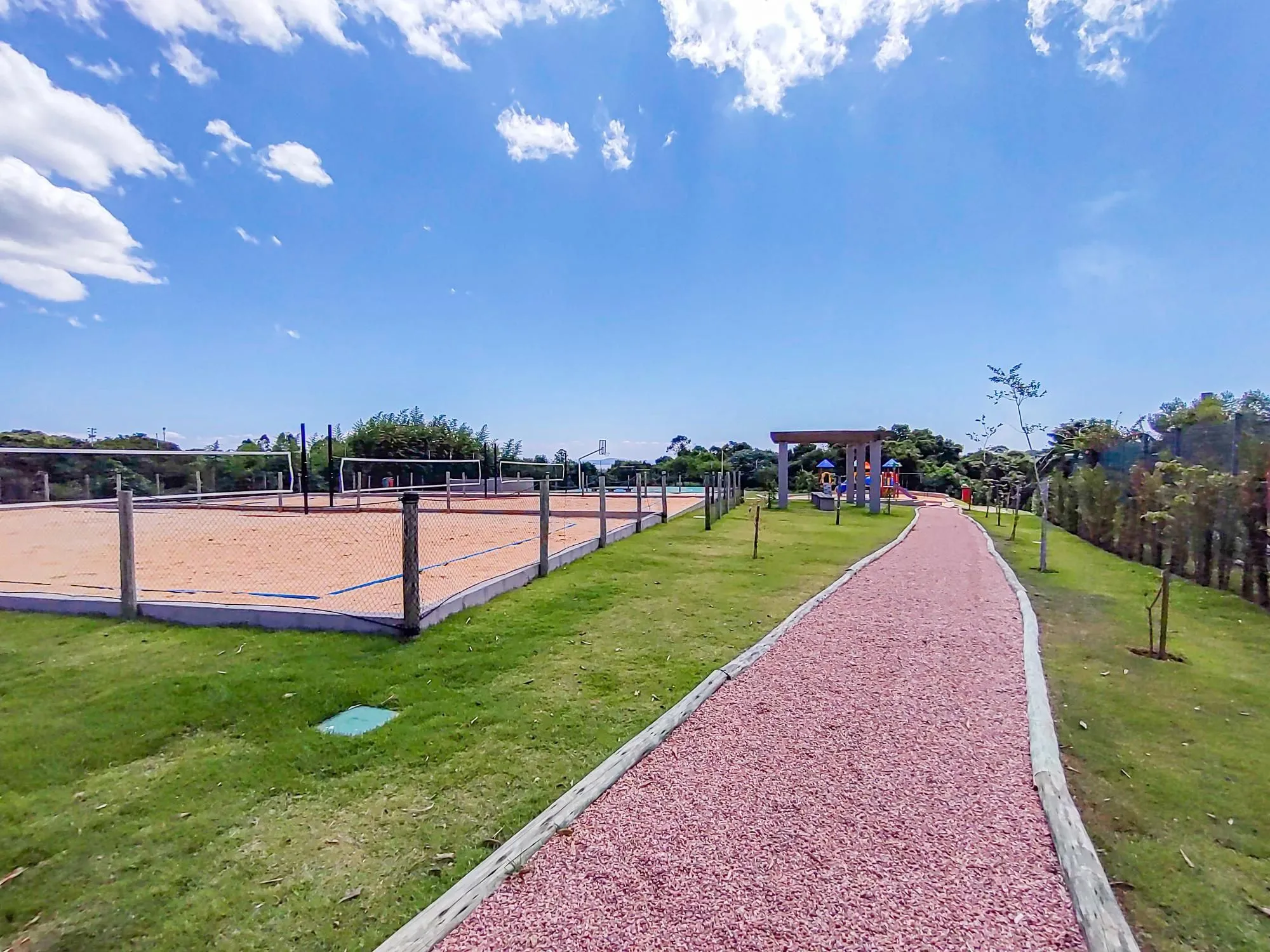 Imagem Lote plano com 573m²