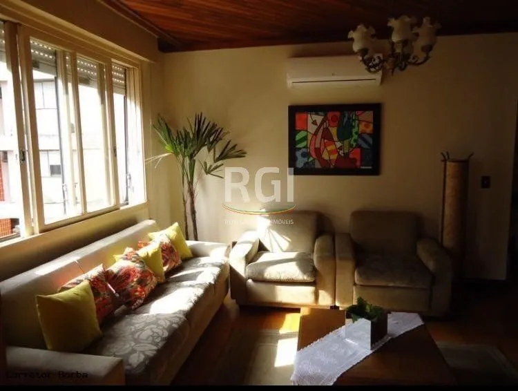 Imagem Cobertura para Venda - 255.99m², 5 dormitórios, sendo 1 suites, 2 vagas - Menino Deus