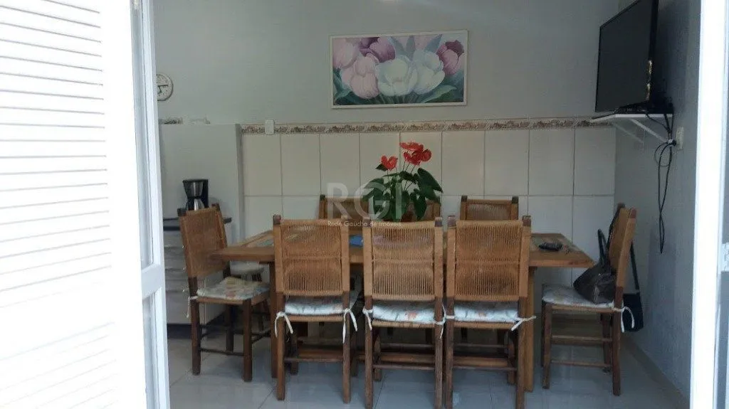 Imagem Casa para Venda - 289m², 4 dormitórios, sendo 1 suites, 4 vagas - Cavalhada