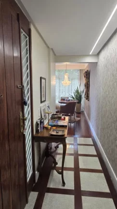 Imagem A 5ª Avenida Imóveis, selecionou esse exclusivo apartamento de 3/4 para você morar com muito charme no bairro mais tradicional de Salvador: A Graça