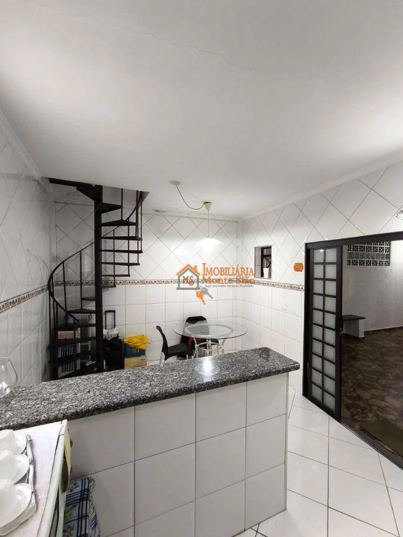 Imagem Sobrado com 3 dormitórios à venda, 171 m² por R$ 849.000,00 - Jardim Santa Mena - Guarulhos/SP