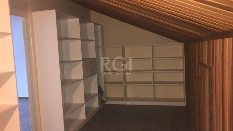 Imagem Casa para Venda - 242m², 3 dormitórios, sendo 1 suites, 3 vagas - Aberta dos Morros