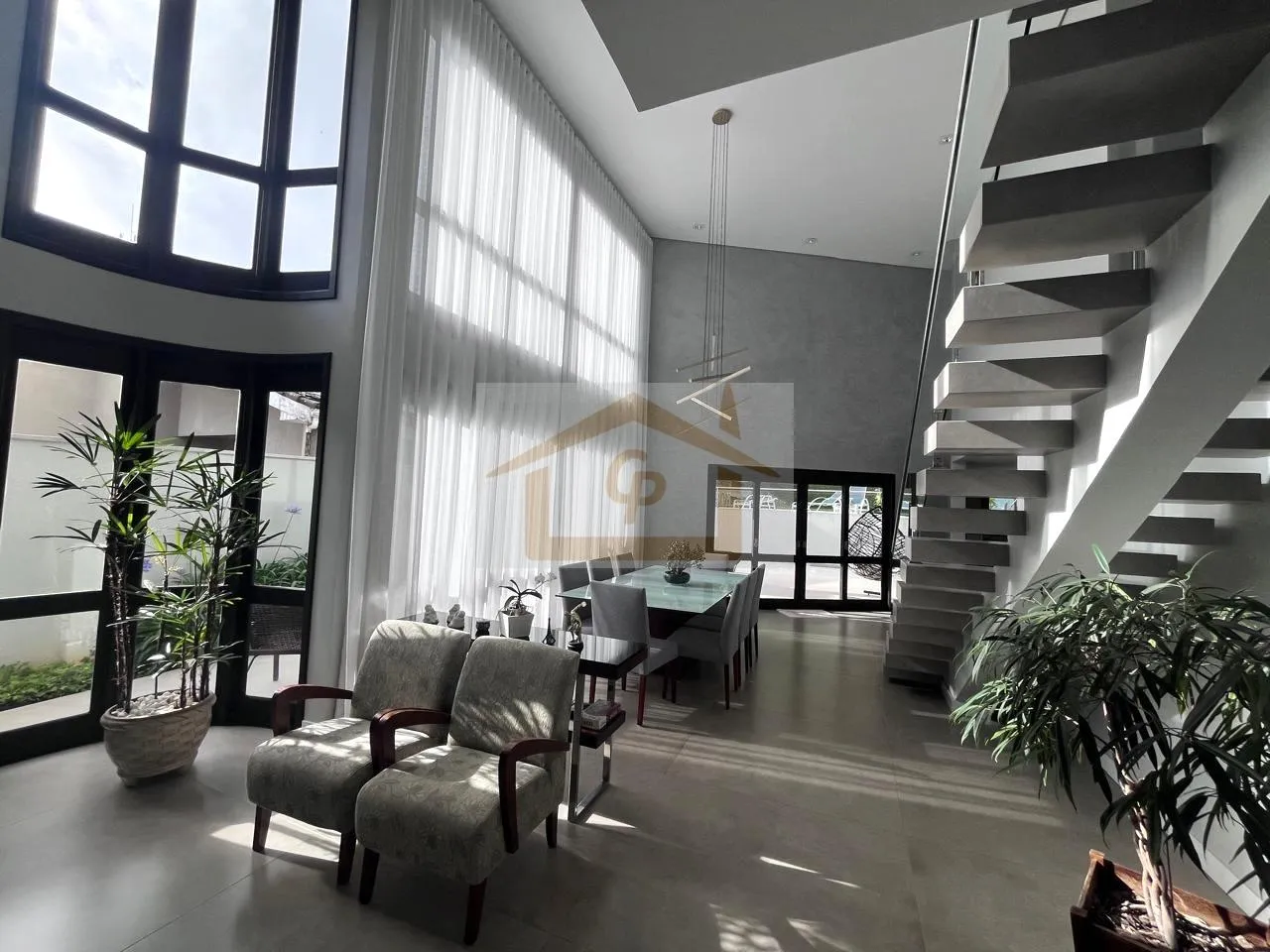 Imagem Casa Sustentável de Alto Padrão | 5 Suítes | 550m² | Mobiliada