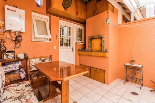 Imagem Casa em Condomínio para venda no bairro Teresópolis em Porto Alegre