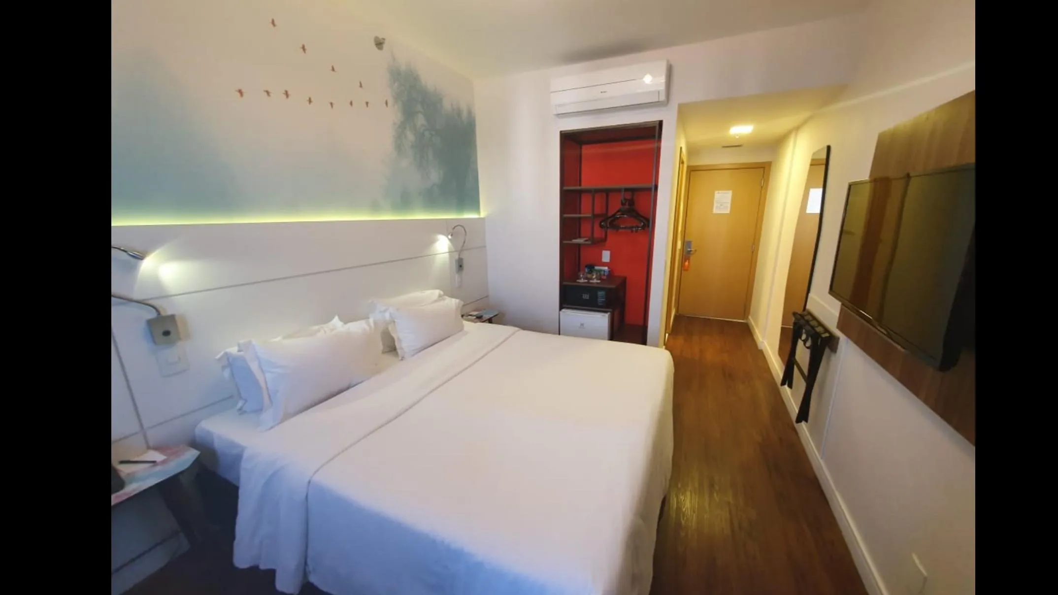 Foto do imóvel Apartamento à venda em Porto Alegre, Cidade Baixa, com 1 quarto, 22.98m2