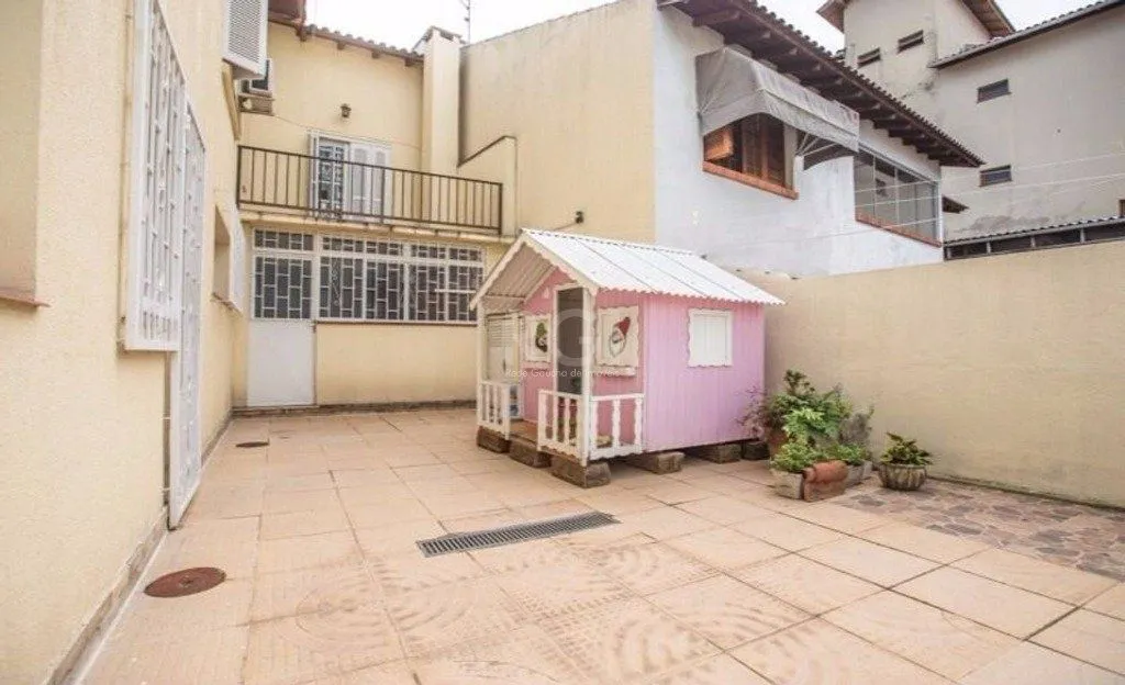 Imagem Casa para Venda - 309m², 3 dormitórios, sendo 1 suites, 3 vagas - Medianeira