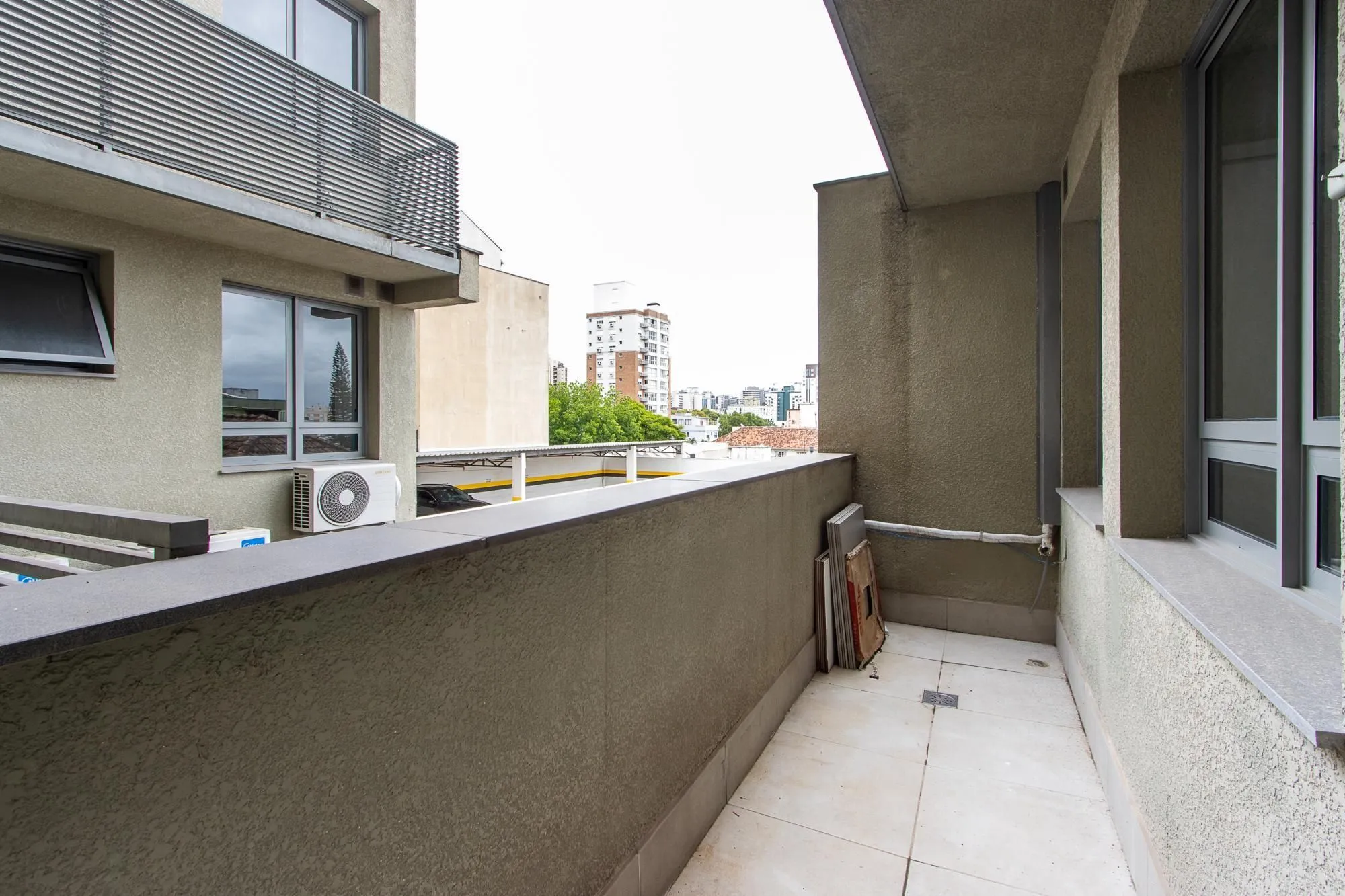 Imagem Conjunto/Sala para Venda - 118.74m², 0 dormitórios, São João