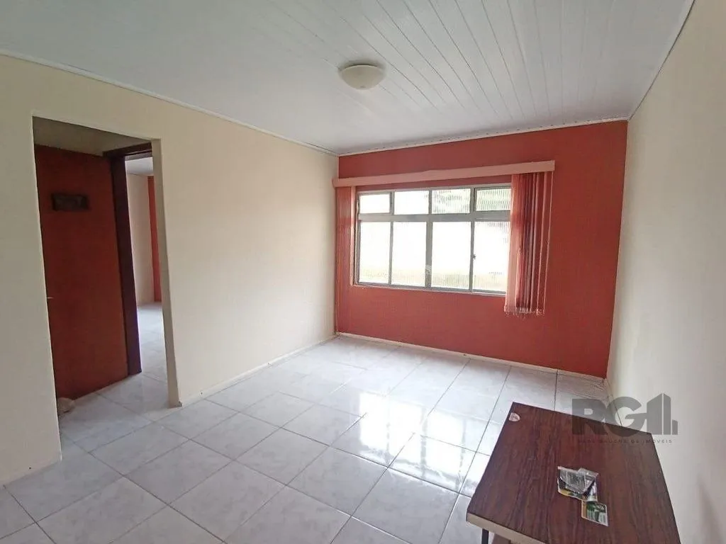 Imagem Casa de 2 dormitórios no bairro Campo Novo