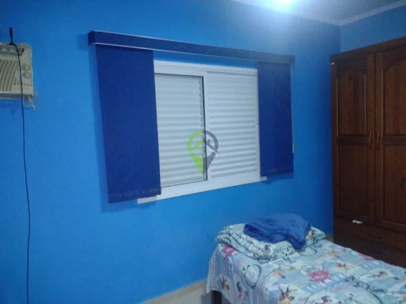 Imagem Casa com 3 quartos, sendo 1 suíte, à venda no Marapé, em Santos - SP