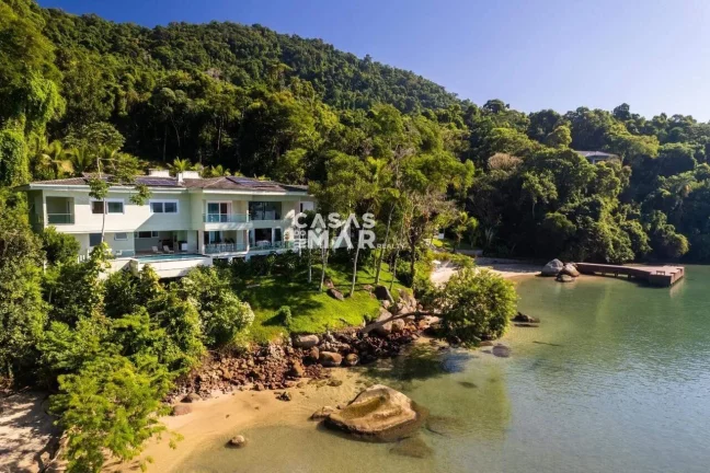 Foto do imóvel Casa de luxo à beira-mar em Angra dos Reis-RJ: 16 quartos, 16 suítes, 16 banheiros, 6 vagas de garagem, 200.000m² de área!