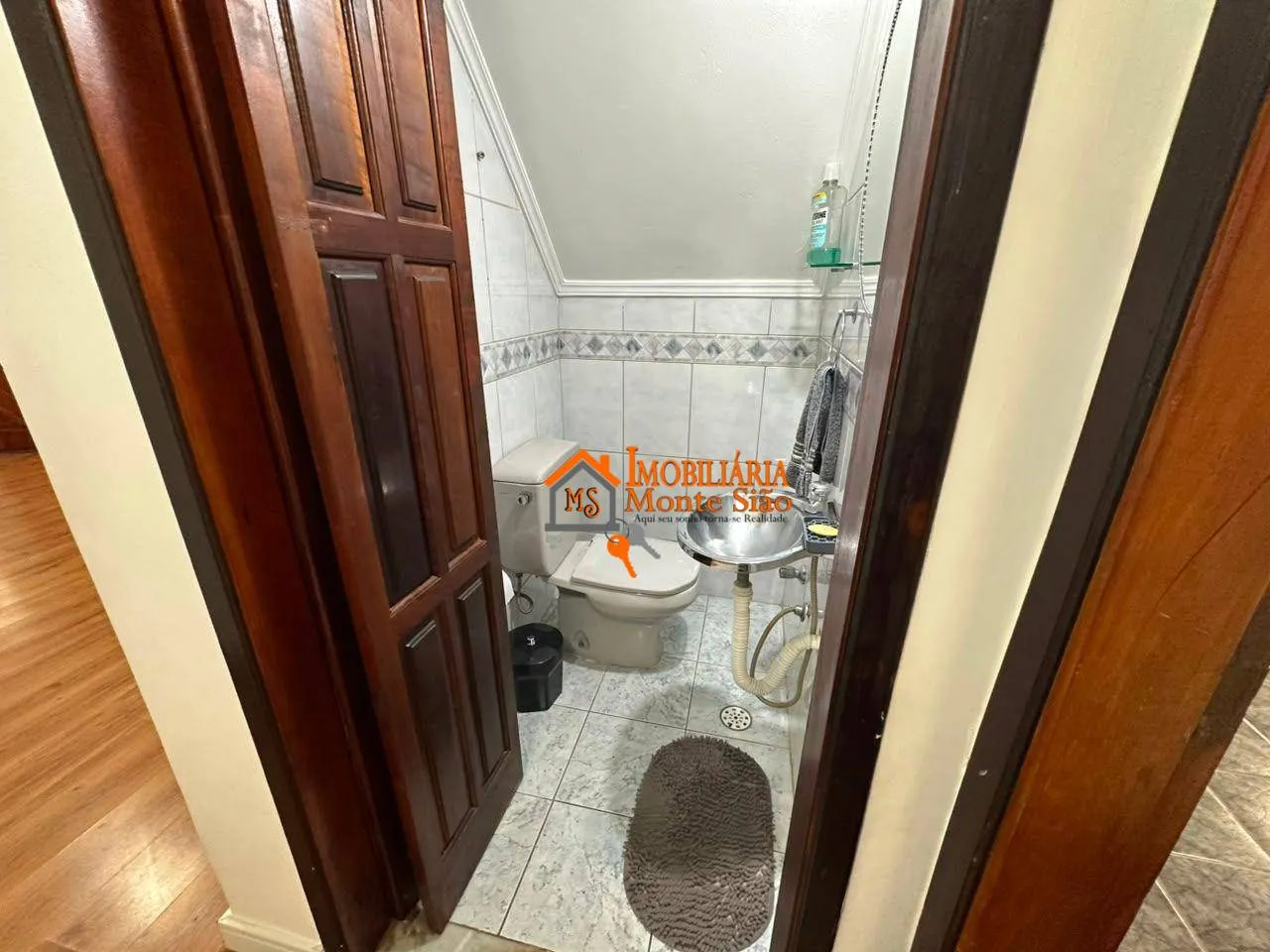 Imagem Sobrado com 5 dormitórios à venda, 221 m² por R$ 990.000 - Jardim Vila Galvão - Guarulhos/SP