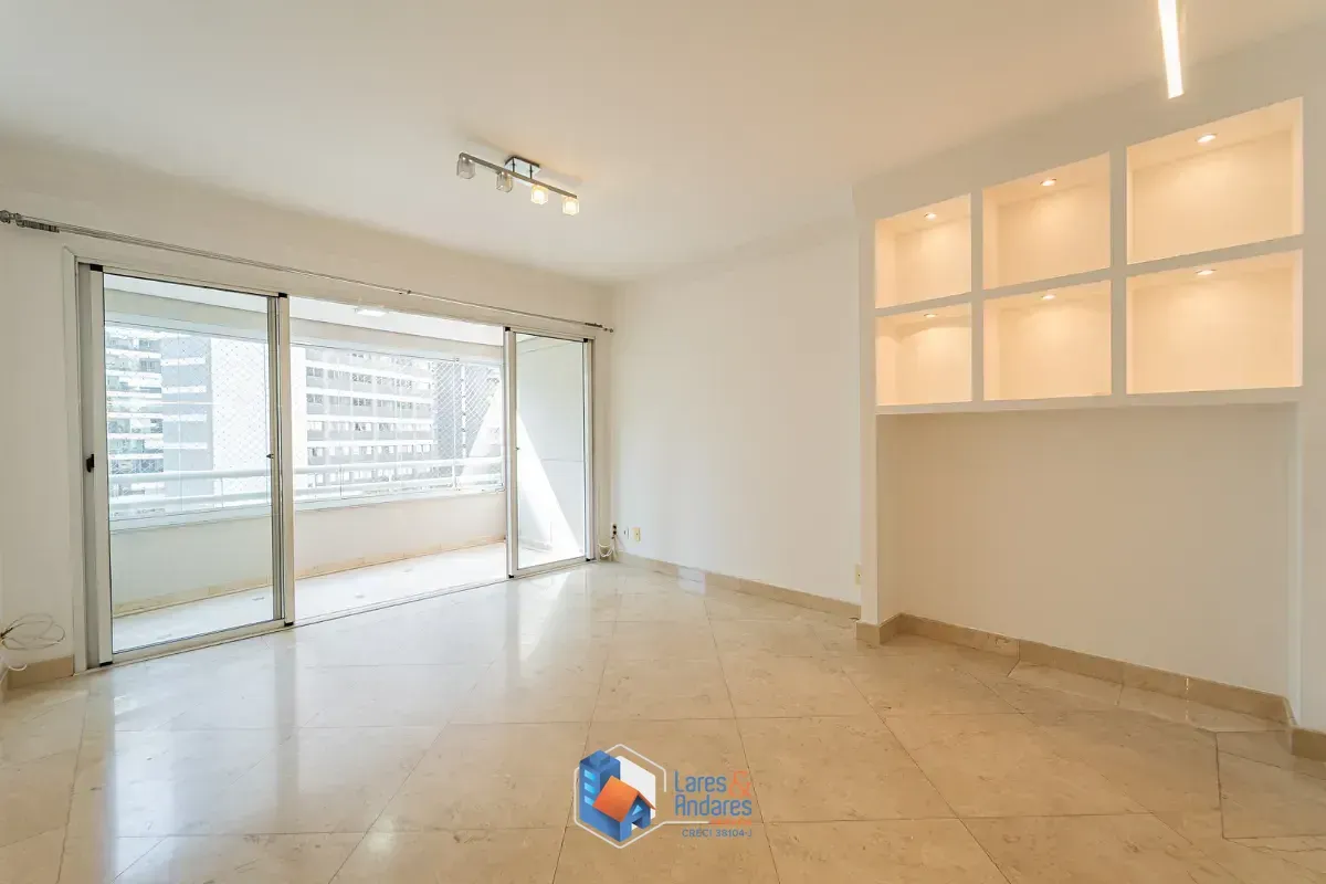Imagem Apartamento para venda em Moema com 4 quartos, sendo 1 suíte, 104m²