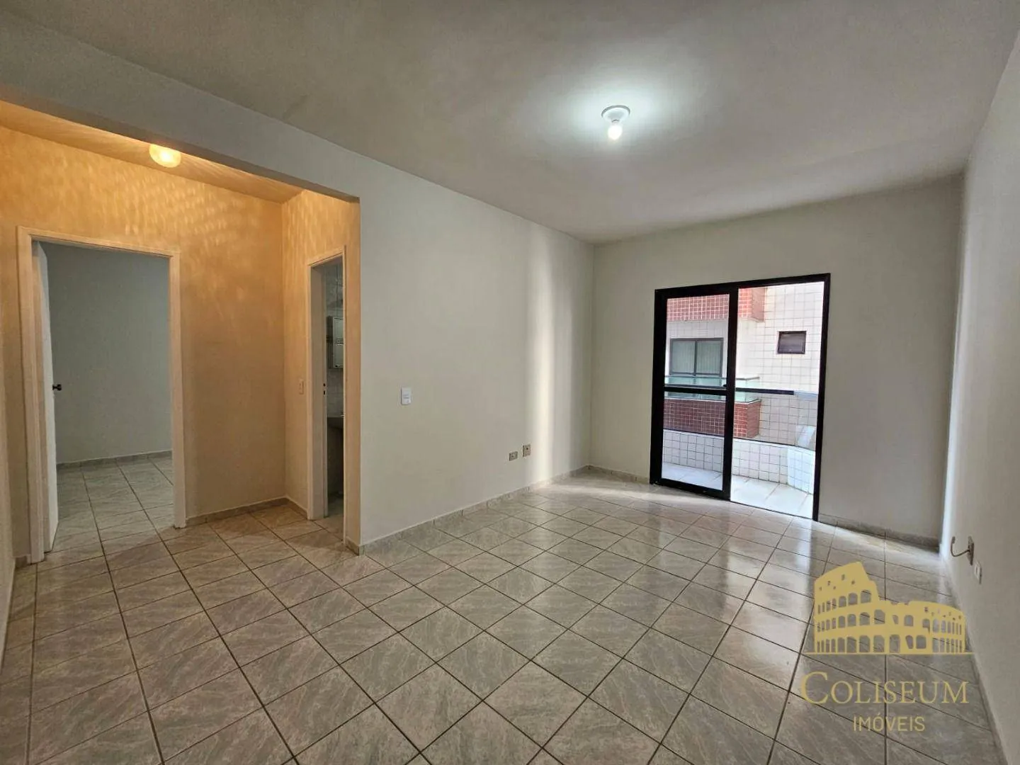 Foto do imóvel Apartamento com 1 dormitório à venda, 60 m² por R$ 325.000,00 - Vila Assunção - Praia Grande/SP