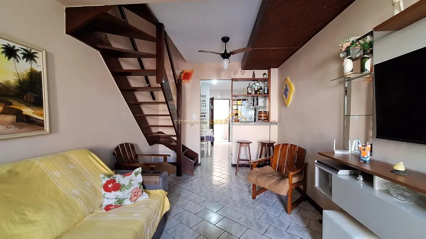 Imagem Casa em Condomínio para Venda em Cabo Frio / RJ no bairro Ogiva