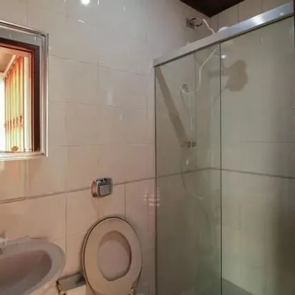 Imagem Casa à venda com 4 dormitorios no Bairro Nonoai - Porto Alegre