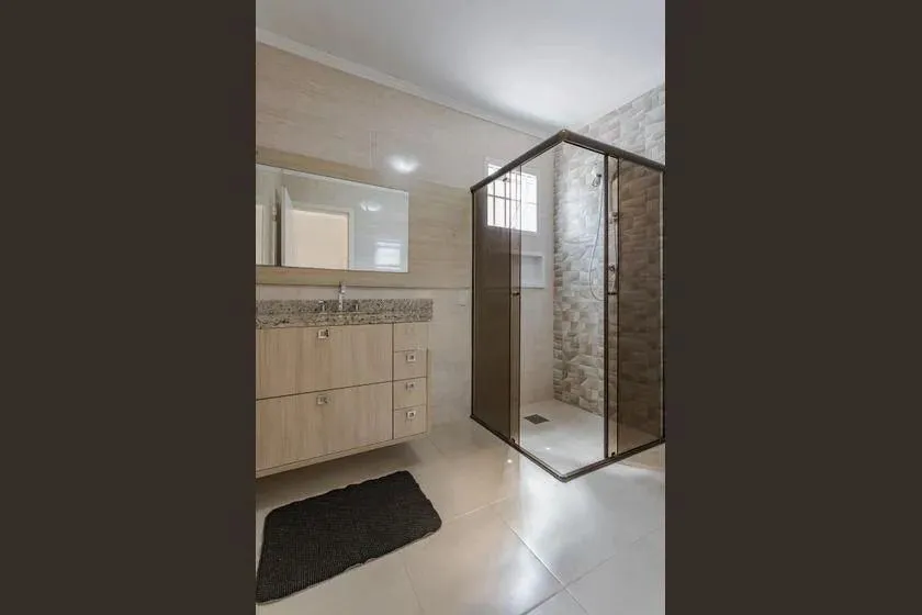 Imagem Casa térrea com 3 dormitórios, espaço gourmet e 3 vagas.