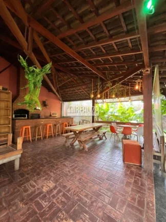 Imagem Casa com piscina e varanda no bairro Boa Vista, Uberaba