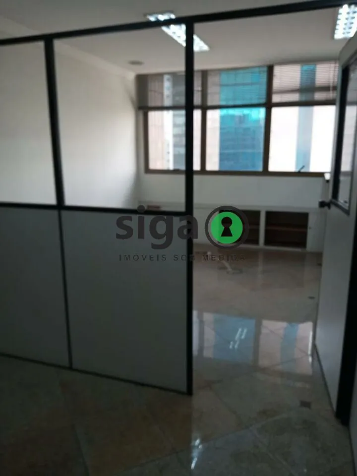 Imagem Imóvel Comercial e 6banheiros à Venda, 290m² por R$ 2.500.000