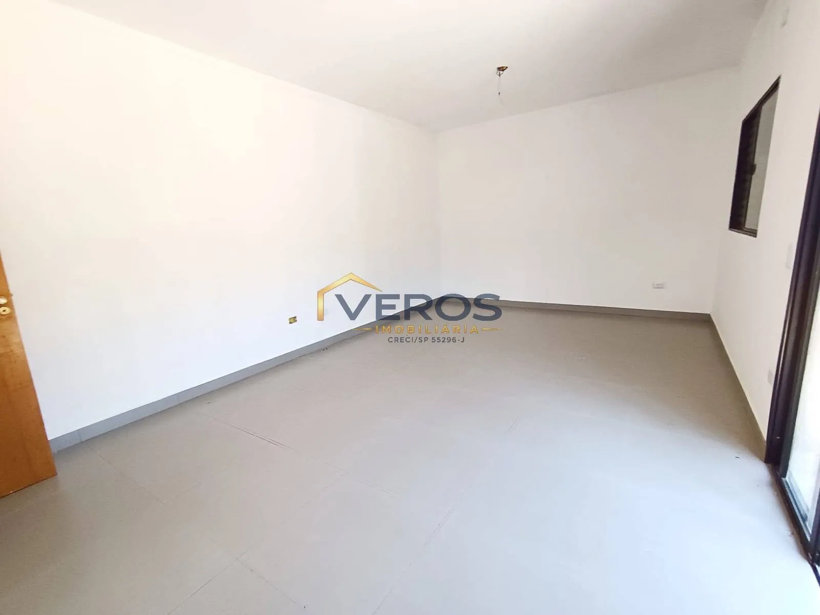 Imagem Casa Nova a venda com quintal perto da praia Massaguaçu em Caraguatatuba