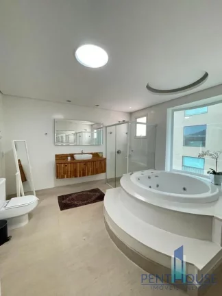 Imagem Apartamento Frente Mar para Venda em Balneário Camboriú, CENTRO, 4 dormitórios, 4 suítes, 5 banheiros, 4 vagas
