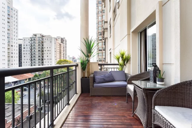 Imagem Apartamento Duplex á venda em Moema com 2 Suítes, 2 Vagas, 163m²