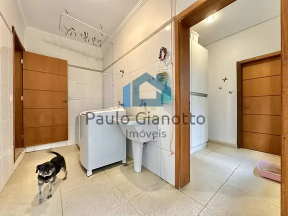 Imagem Casa Espetacular no Golf Village na Granja Viana
