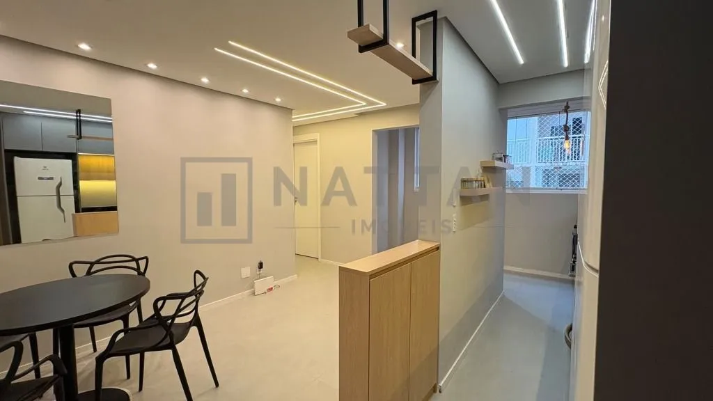 Foto do imóvel Apartamento com 2 dormitórios e suíte, 49,73 m², sacada e condomínio com piscina e academia