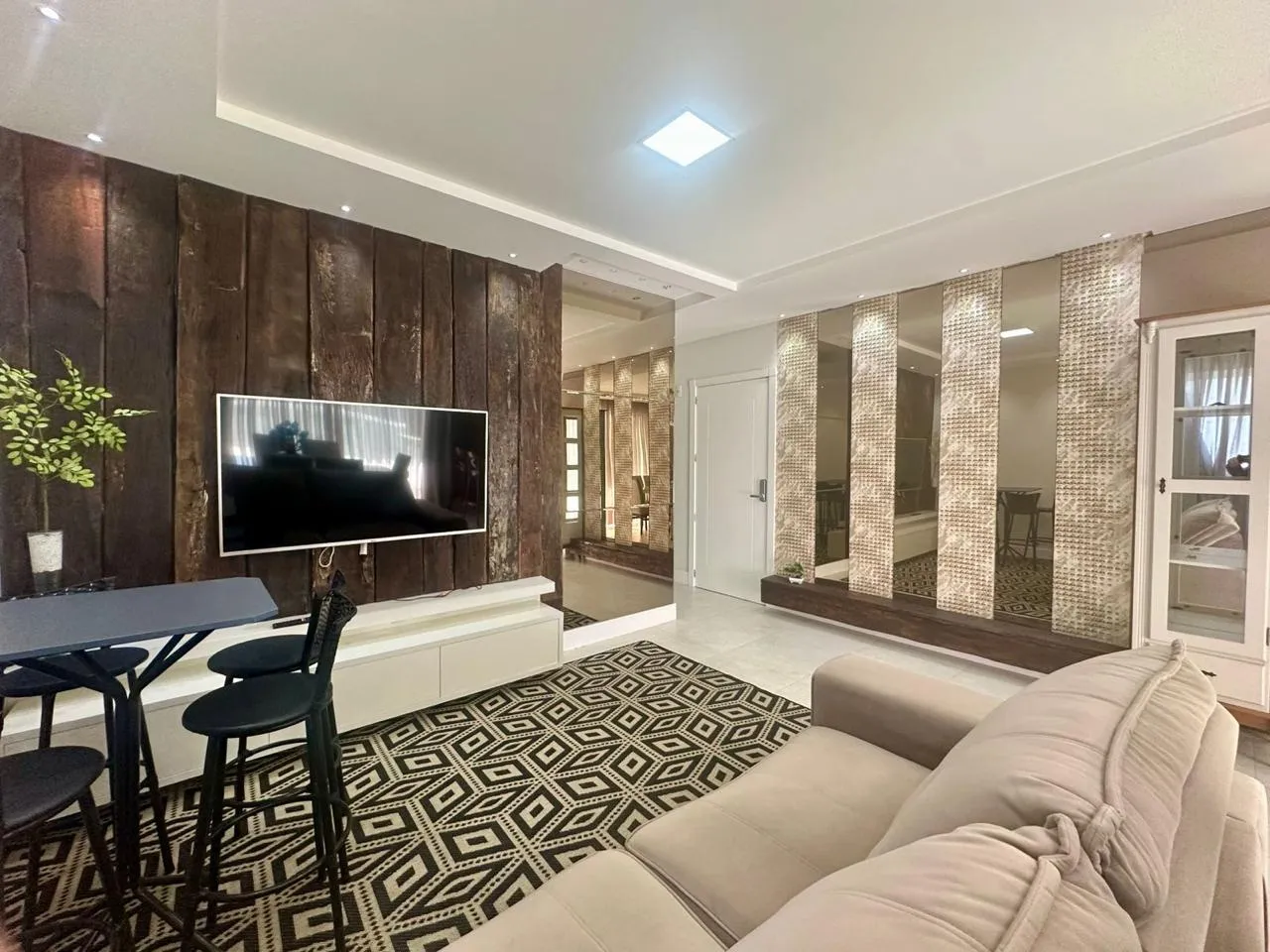 Imagem Apartamento à venda com 107.3m2 por R$ 2.015.000,00