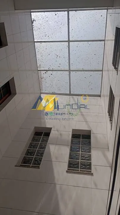 Imagem Sobrado à Venda com 359m², 4 dormitórios, 4 suítes, 1 sala e 5 vagas!!!