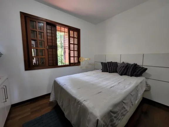 Imagem Casa em Condomínio para Venda em Teresópolis / RJ no bairro Granja Guarani