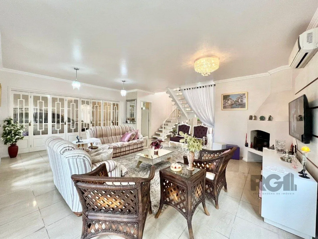Imagem Magnífica casa linda, 360m2 de área construída