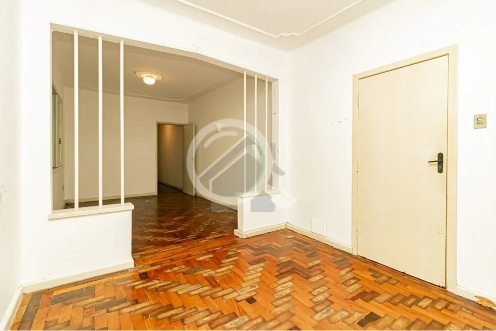 Imagem Localizado na Rua Felipe Camarão, 553, este apartamento de 89m² oferece uma excelente oportunidade...