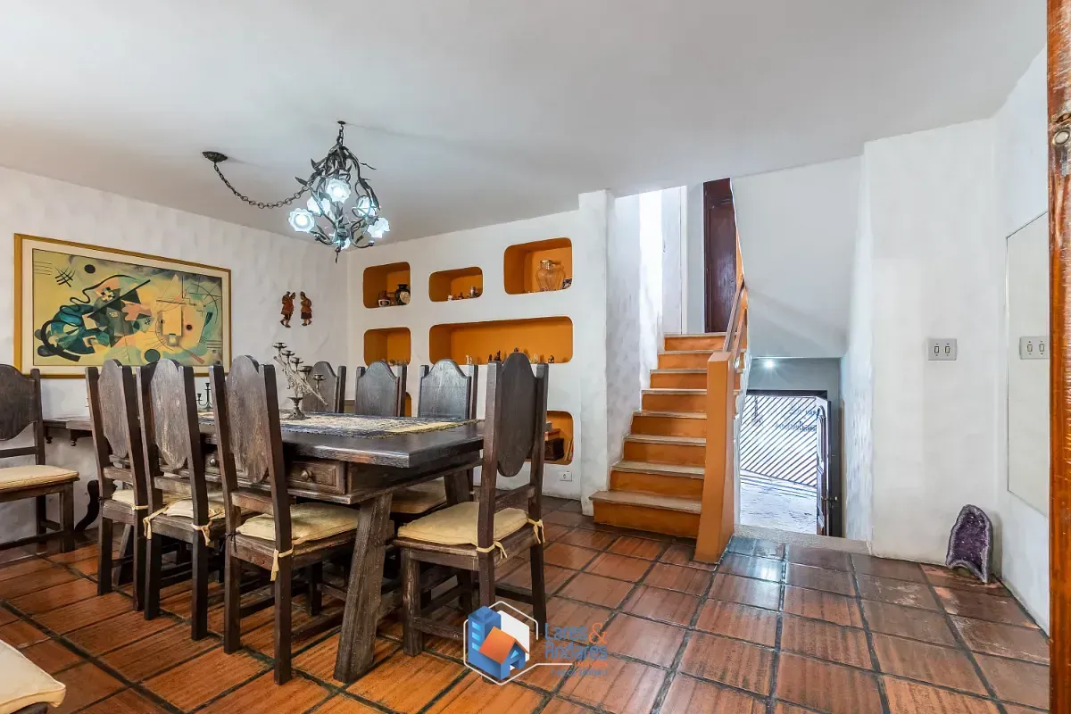 Imagem Casa para venda em Jardim Aeroporto com 4 quartos, sendo 2 suítes, 140m²