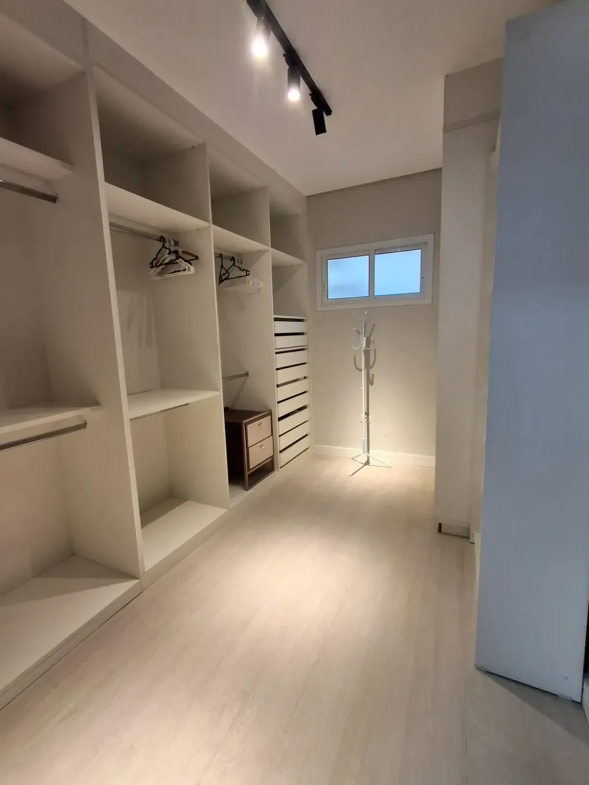 Imagem Sobrado com 4 Quartos à Venda, 273 m² em Parque Residencial Itapeti - Mogi das Cruzes