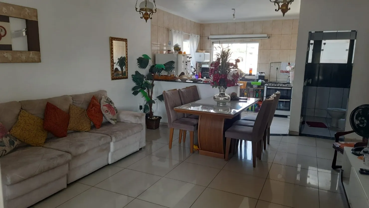 Imagem Casa à venda 4 Quartos, 1 Suite, 4 Vagas, 205M², Residencial Mombaça, Pindamonhangaba - SP
